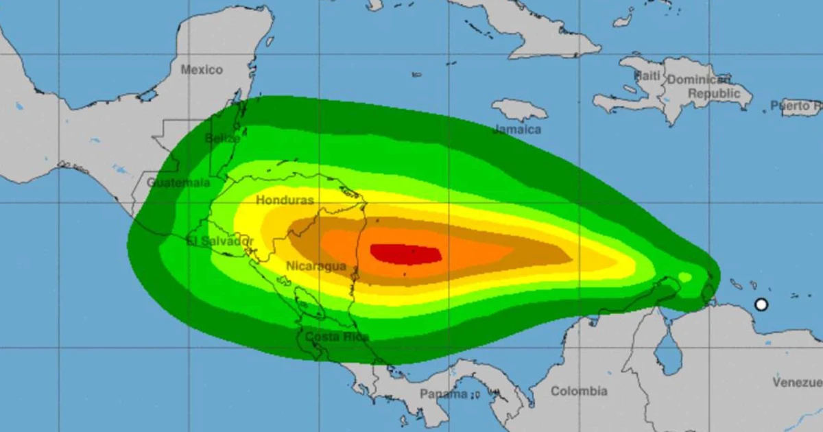 tormenta-trece-trayectoria-1a2fb8